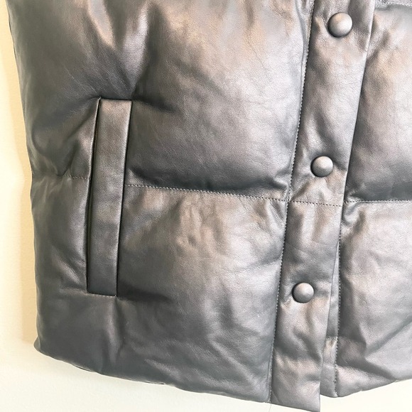 Blank NYC green Quilted Puffer Vest vegan leather womens Size XS - Picture 11 of 11
